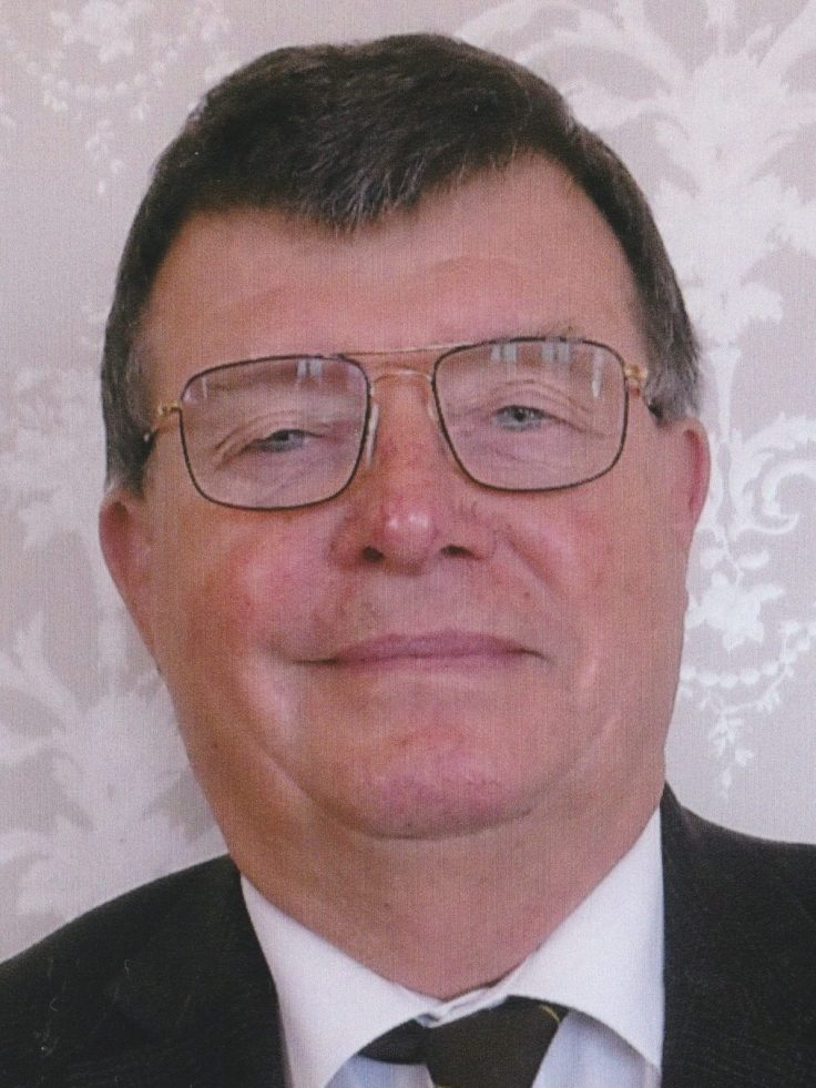 This image has an empty alt attribute; its file name is chris-martin-e1653554160310.jpg